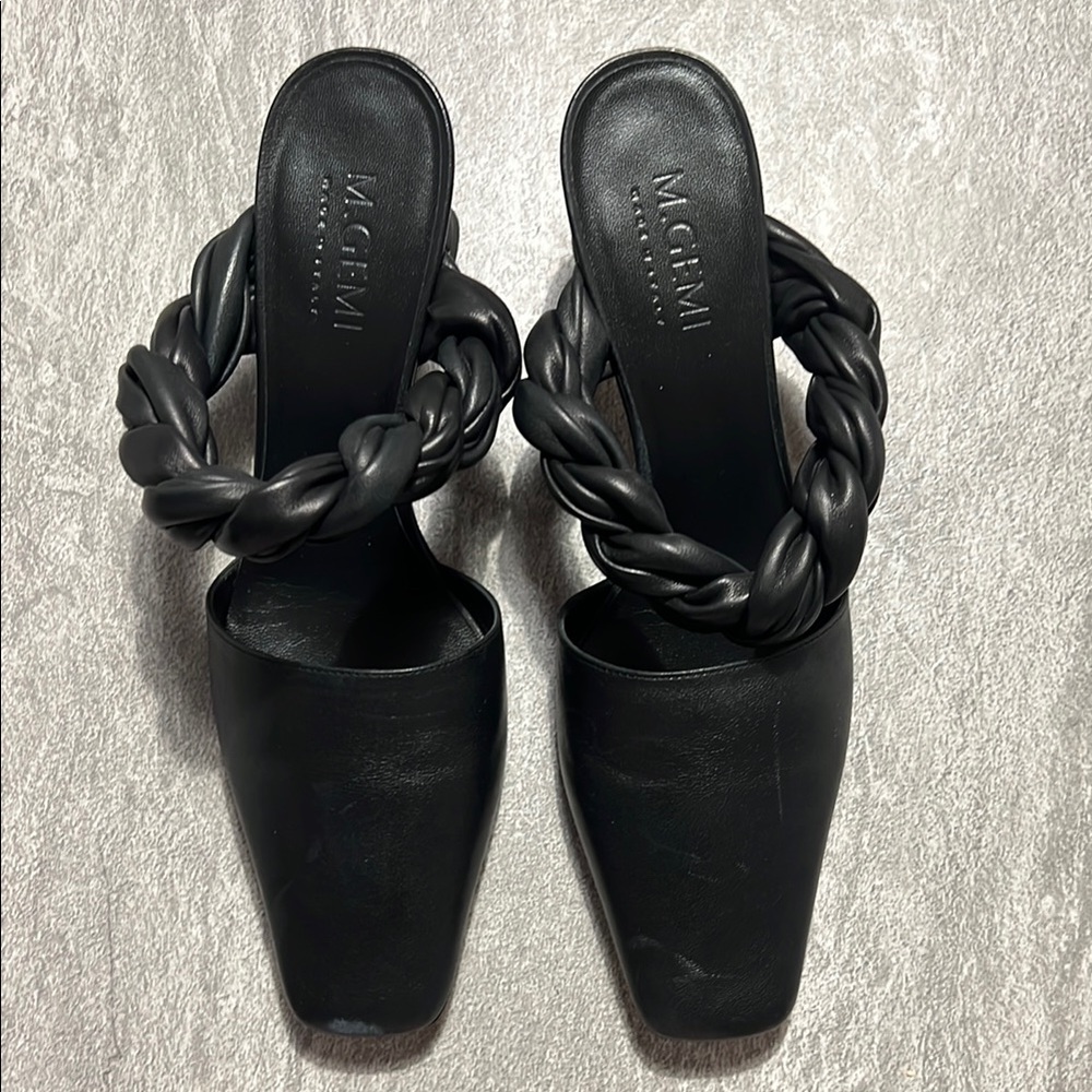 M. Gemi Women's Black Leather Mules